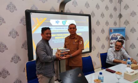 kerjasama dengan Dunia Industri dan Dunia Kerja