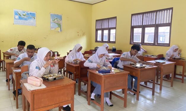 MBG Makan Bergizi Gratis Hadir untuk Dukung Kesehatan Peserta Didik